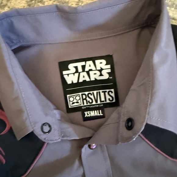 Star Wars COMIC CON EXCLUSIVE - RSVLTS snap front Mandalorian shirt UNISEX XS - Picture 3 of 7